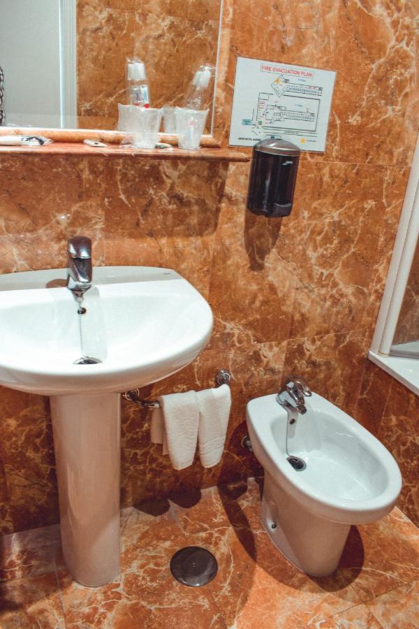 La Morona Hotel Морон-де-ла-Фронтера Экстерьер фото